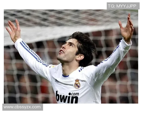 足球明星8号卡卡的传奇人生与绿茵场上的辉煌成就揭秘